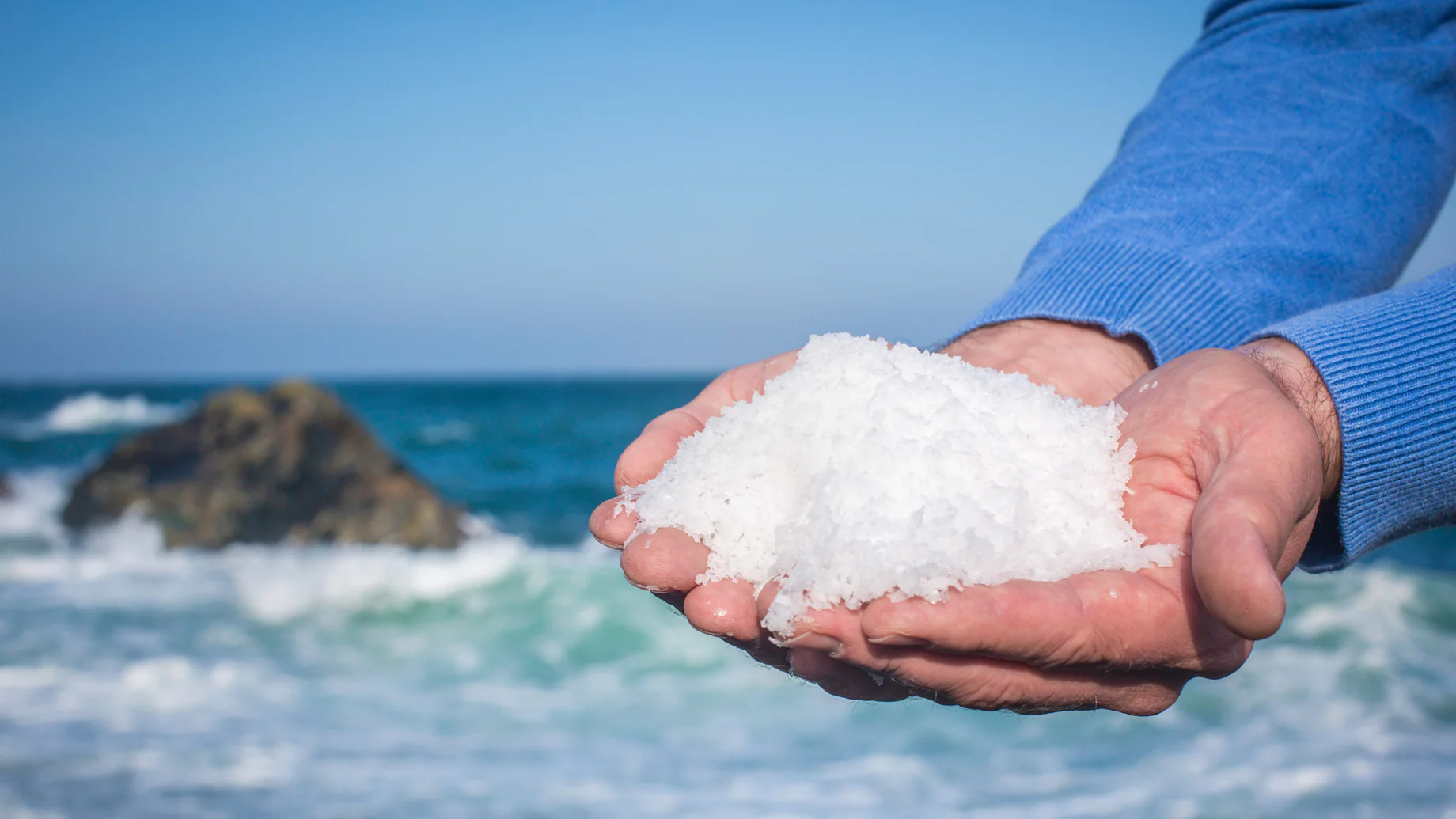 Thành phần chính của pin natri ion là Natri, thành phần chính trong muối biển